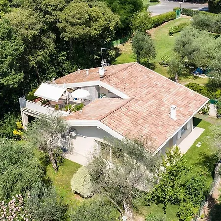 Casa 33 *